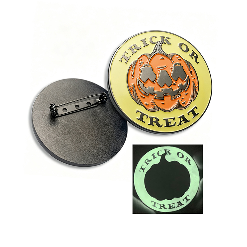 Custom Glow in the Dark Soft Enamel Brooches Pin Pins